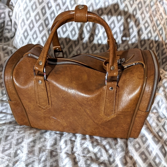 American Tourister Handbags - Vintage faux Cognac leather travel bag